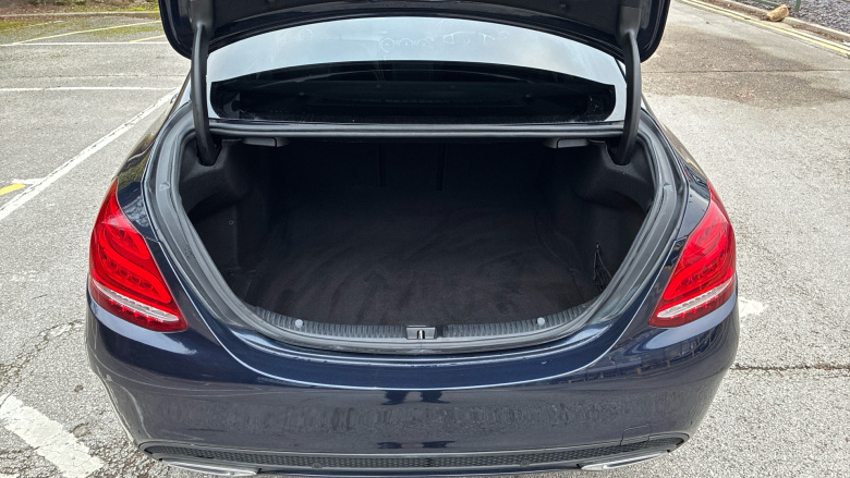 Mercedes-Benz C-Class C220d AMG Line Premium 4dr Auto Diesel Saloon